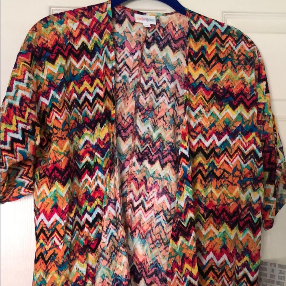 BNWT LuLaRoe Bianka (short kimono)